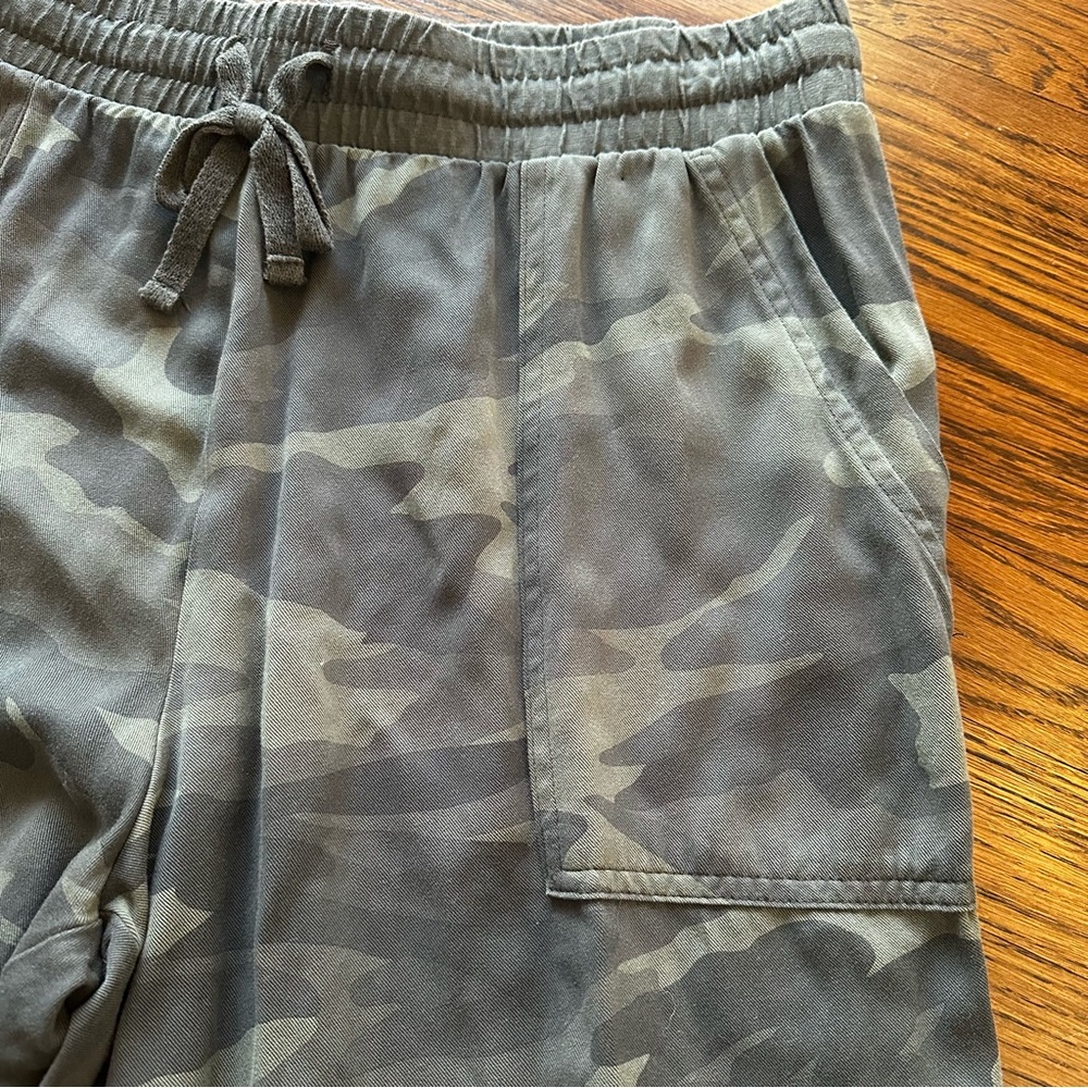 Splendid Camouflage Joggers - Picture 6 of 16